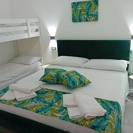 Oasi Tropicale Дом отдыха Гранелли