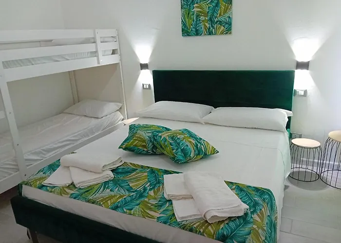 Oasi Tropicale Дом отдыха Гранелли